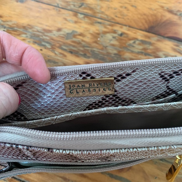 Women’s large Joan River’s snakeskin patterned bag - Picture 12 of 14